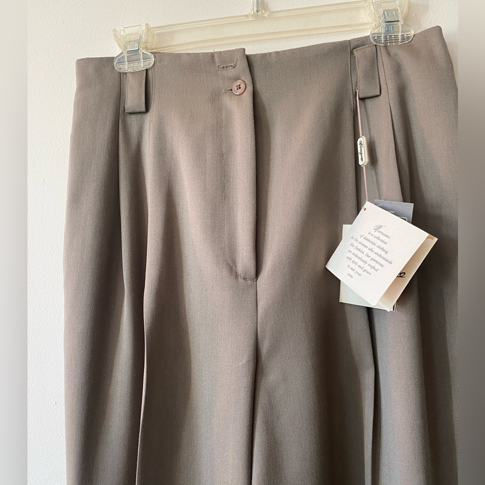 Women’s Verrazano Pants  100% wool Size 12 Color - Taupe